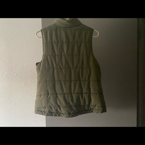 Natural Reflection Vest, Size S/P. Olive green in color. Is in good condition. - Picture 2 of 2
